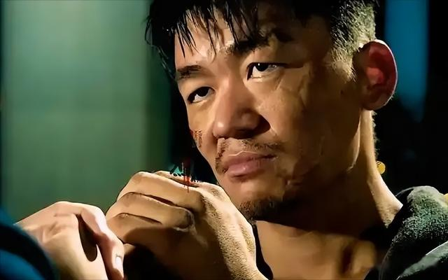 这次被央媒“点名”的王宝强，暴露真实处境，原来徐峥真的没说错