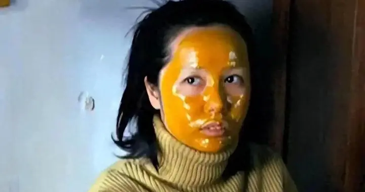 60岁蒋雯丽现状：定居英国，又瘦又老，没想到一代女神也老了