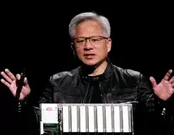 黄仁勋 中国芯片限制失败成共识！昇腾910B量产，小米3nm芯片成型