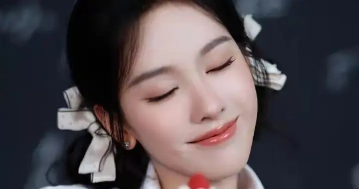 陈都灵的表演技巧真是让人叹为观止，每细微的表情变化都恰到好处