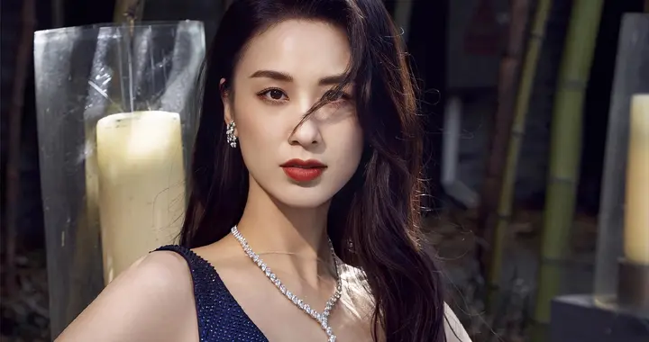 美女壁纸第5130期—黄圣依
