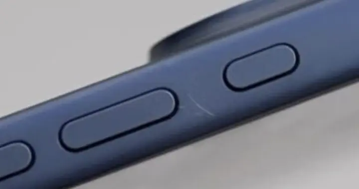 iPhone 17 系列正式开售！网友吐槽：都掉漆了