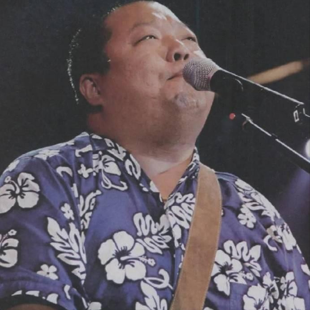 怒砸那英演唱会，反被一群女人打得满地找牙，臧天朔咽不下这口气