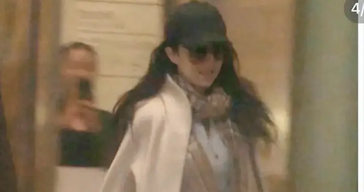 刘亦菲美容后，笑得合不拢嘴，贵气逼人，38岁素颜瘦成小V脸