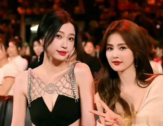 29岁白鹿绑双马尾，被吐槽“装嫩”！网友:是不是模仿虞书欣啊？