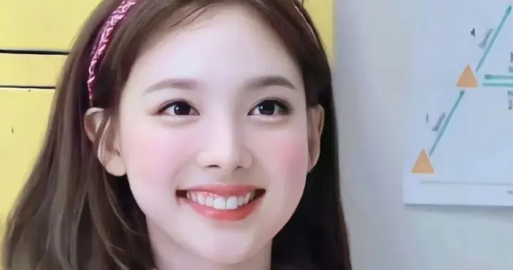 娱乐圈四位兔系女星，个个面相讨喜超灵动，一看就有福气招人疼！