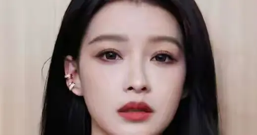 知三当三，吃相难看！“野模”孙怡人设崩塌，难怪王京花看她