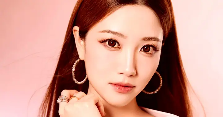 张纯烨最新物料 ???