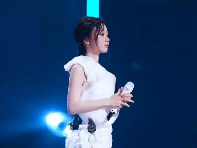 单依纯|音符铸翼，梦想翱翔：好声音冠军单依纯，从校园到舞台的华丽蜕变