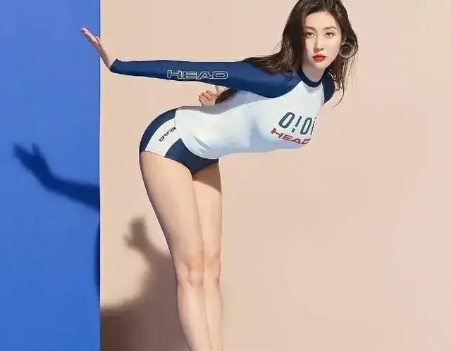 李宣美着大长腿谁看了不迷糊。