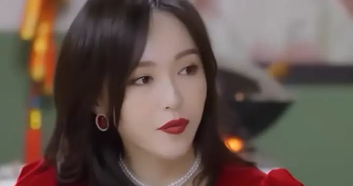 一场生日，戳穿了唐嫣的江湖地位，原来杨幂一个字都没说错