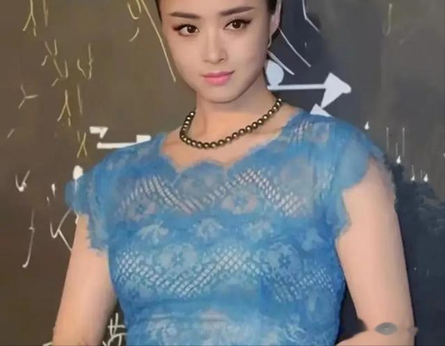 3位貌美却身材魁梧的“大体格子”女星，就吃亏在“肩膀”上！