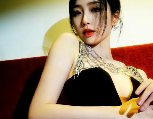 虞书欣，不愧是95花顶流，越来越有女人味了