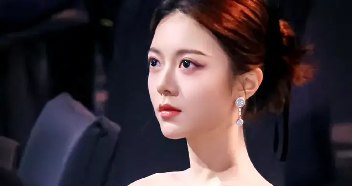 \uD835\uDFD0\uD835\uDFD3\uD835\uDFCF\uD835\uDFD0\uD835\uDFCE\uD835\uDFD4丨尖叫之夜 内场恭喜演员赵今麦