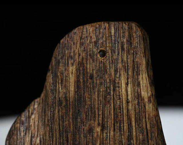 文玩|手串界的销冠竟是一种普通木头？90%的高仿沉香，用的都是它！