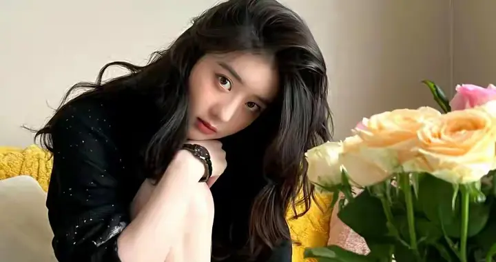 李凯馨美腿写真