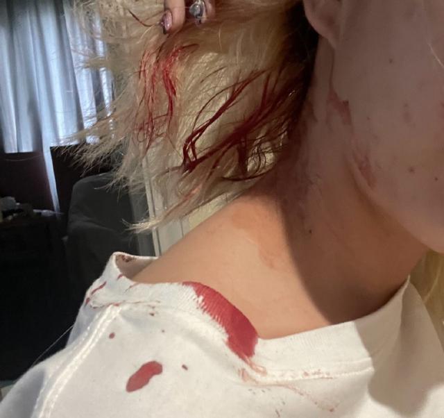 大反转！124cm女演员被实锤出轨，晒被家暴录音自证，男方还监听