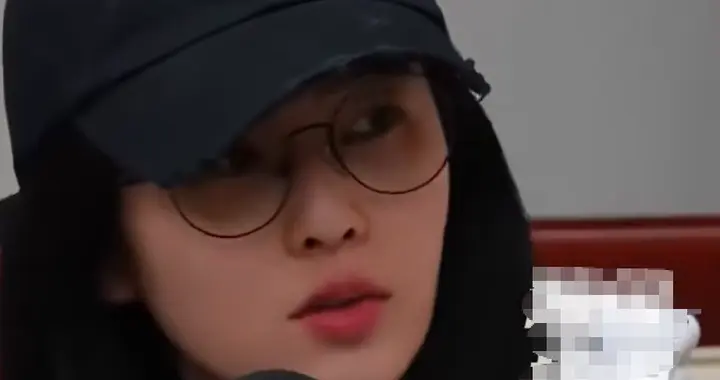 没想到，12月刚开始，白鹿就以“这种方式”给整个娱乐圈上了一课