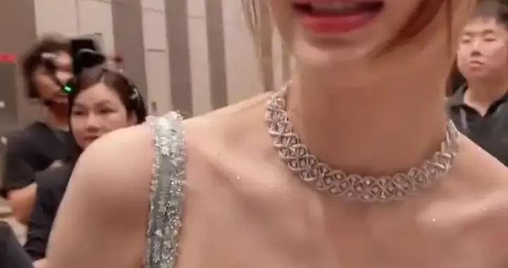 杨颖线下和粉丝互动