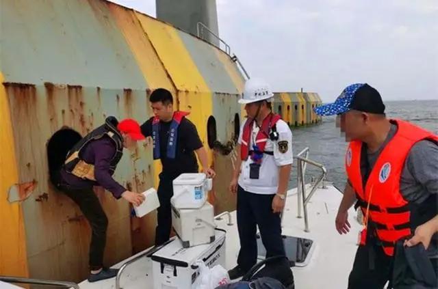 玉米|钓个鱼被无人机扔炸弹？钓鱼佬：至于吗！