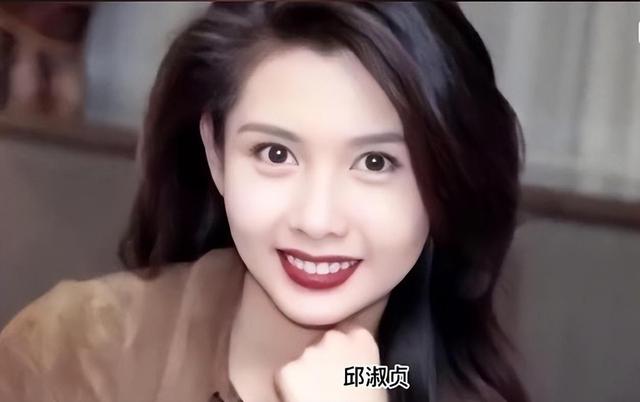 满嘴龅牙却美到惊人的女星，王祖贤周海媚上榜，你的童年女神在吗