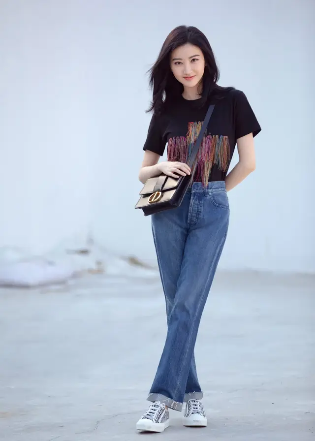 景甜时尚甜美街拍