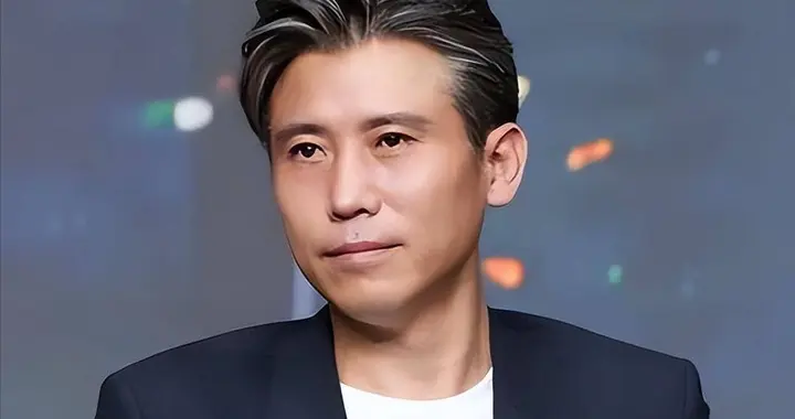 担心的事还是发生了，上综艺爆火不到半年，李乃文口碑一夜塌房