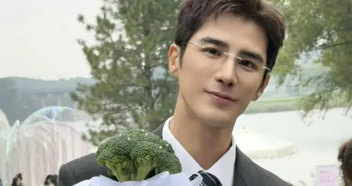 黄子韬徐艺洋大婚，姜潮抢到西蓝花手捧花，希望新人可以早生贵子