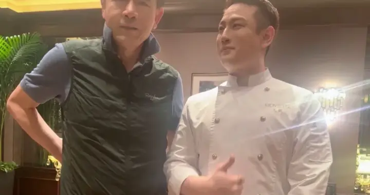 普陀山偶遇陈宝国夫妇，69岁赵奎娥臃肿显老态，夫妻俩携手祈福