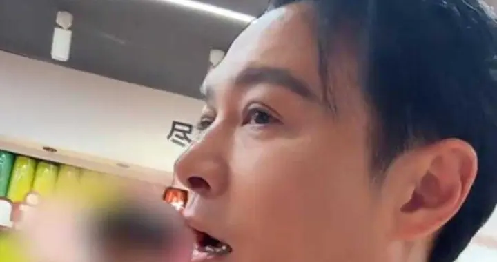 郑国霖上海买巧克力豆，买三袋结账时表情都变了，被网友笑大冤种