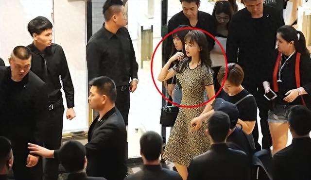 被央视出手制裁！这4位明星不仅艺德差，就连人品也烂到不行