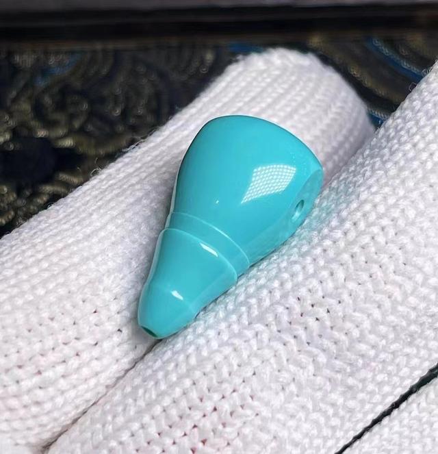 文玩|文玩世界的红与绿，是你审美空间的艳与俗，燥得慌是为何？