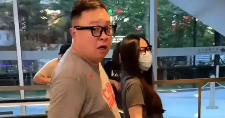 阎鹤祥马尔代夫拍婚纱照，妻子首次出镜，旅行结束，人已回国进组