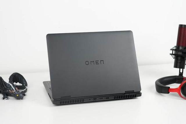 暑期生产力革新：暗影精灵11，解锁多元场景新体验