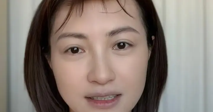 包文婧晒8个月儿子，小手小脚胖又白，10岁女儿要把压岁钱给弟弟