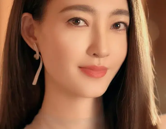 女星图鉴｜王丽坤