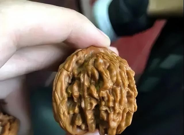 文玩|大型文玩“翻车”现场，大几千，就这么打水漂了！