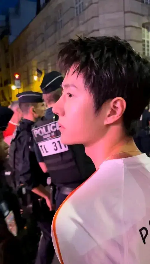 娱乐圈中，你最get不到谁的颜值？