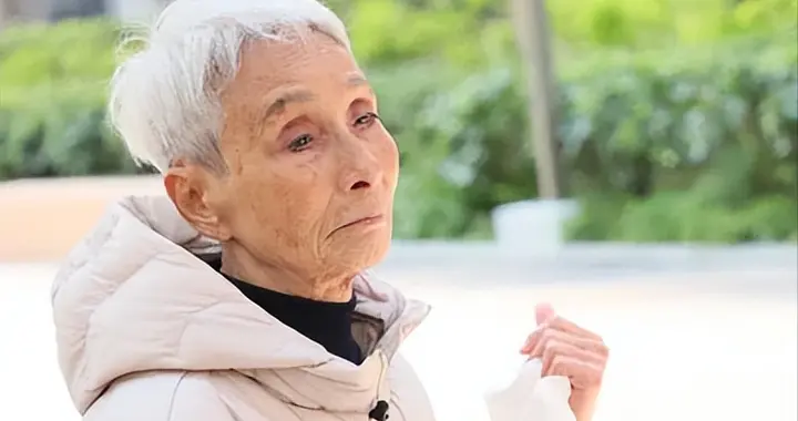 丧夫丧子晚年孤独！87岁TVB“御用工人”住老人院，死后愿捐遗体