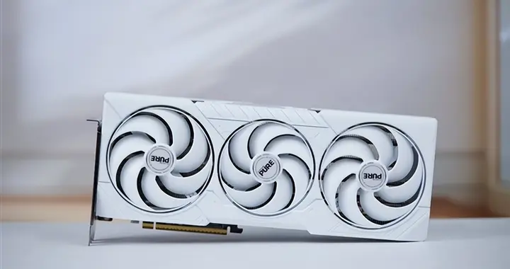 显存升级16GB！AMD中国特供显卡RX 9070 GRE最快9月升级