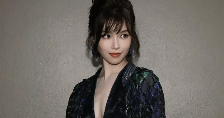 文咏珊米兰时装周造型太美了