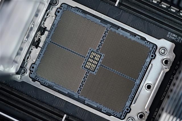 64核只要4万元太良心！AMD Zen5撕裂者9000X国行价格公布