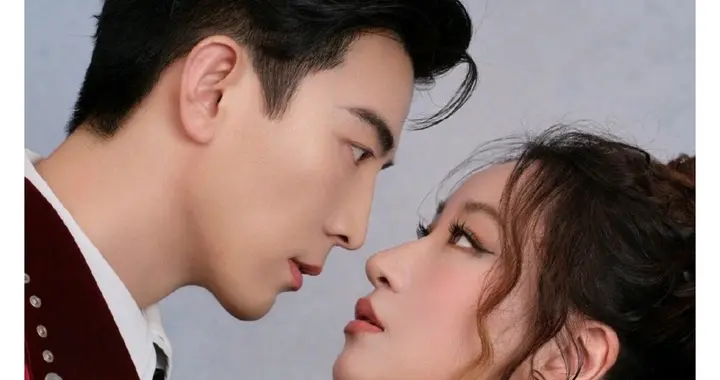 跨年晚会：李川向锤娜丽莎求婚，沈佳润跑调带偏毛不易，沈月假唱