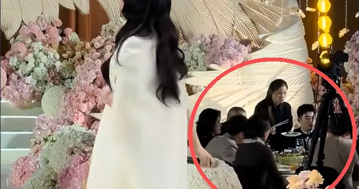 满是心酸！42岁著名歌手江苏走穴，宾客只顾吃席没人搭理