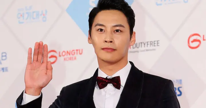 韩国男星突然离世，前一天发求救暗号，感慨“我在娱乐圈太天真”