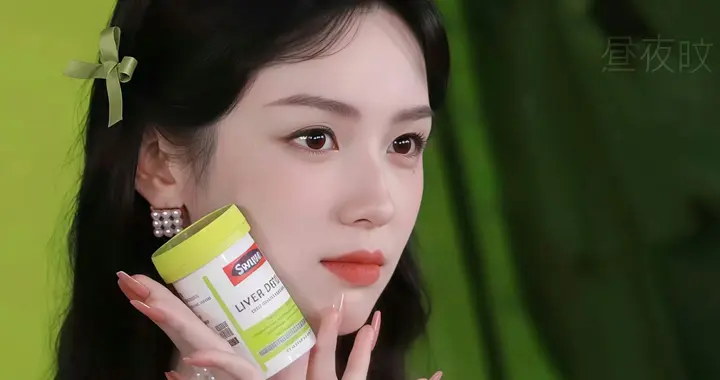 周也 线下品牌活动现场