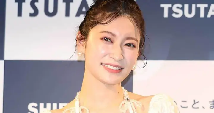 她宣布怀上第一胎，去年4月与圈外男性结婚