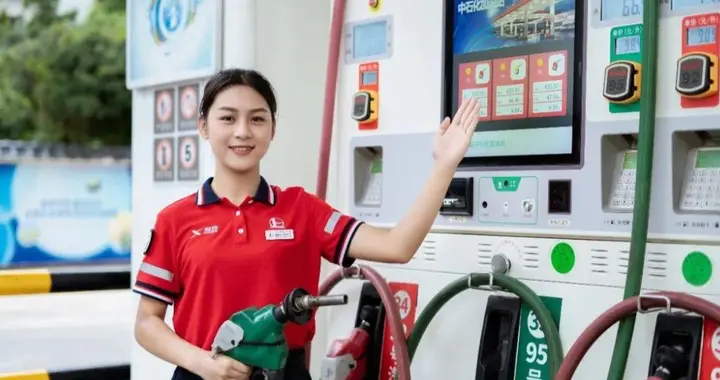 2025年国外战火连天，国内油价却跌跌不休，油车的春天来了？