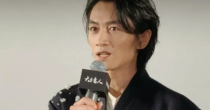 离婚9个月后，38岁陈晓再次传来喜讯，陈妍希和他的差距一目了然