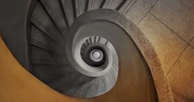 春晚薛凯琪一舞惊鸿，老公看呆惹妻子“醋意”